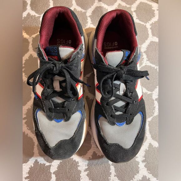 New Balance Collab w FIGS Red and Blue Athletic Shoes with Mesh and Suede comfy - Picture 5 of 13